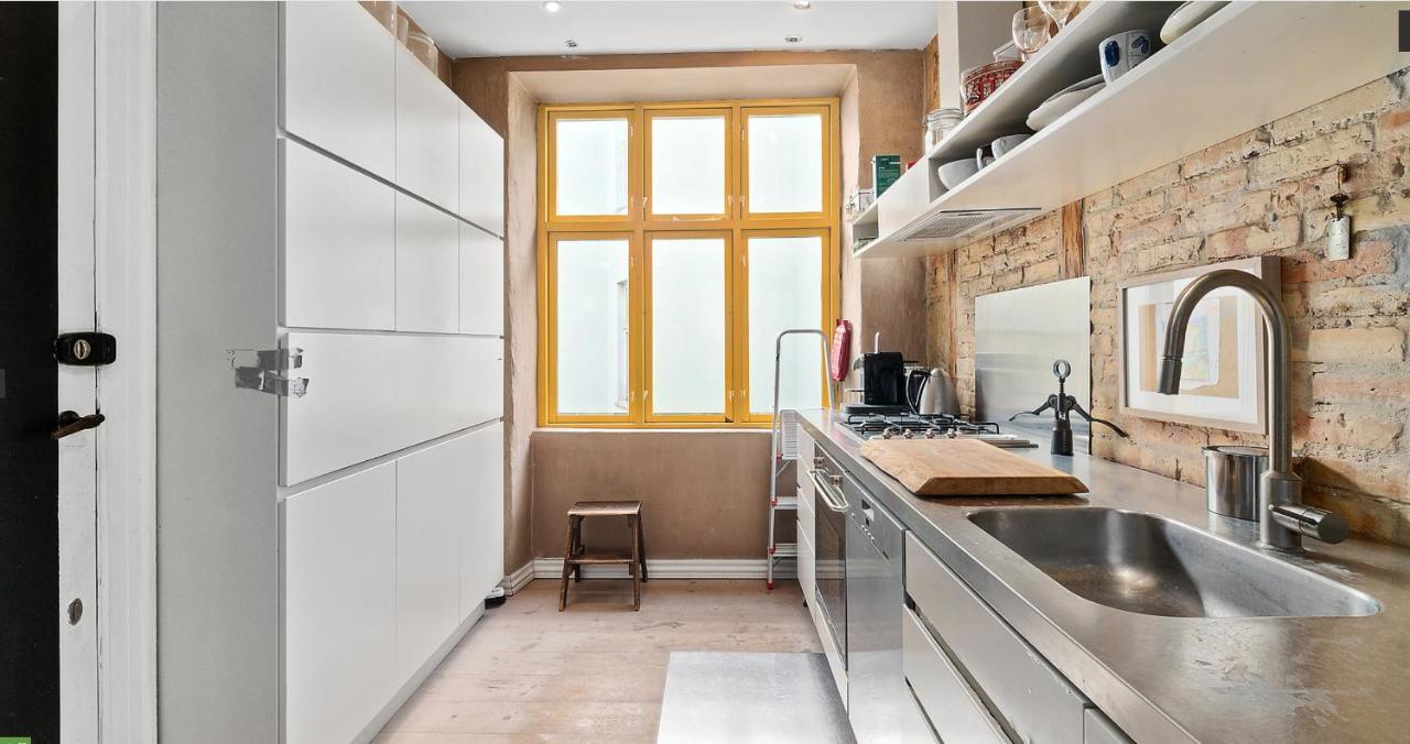 2Br Inner City Lake View Apartment Lägenhet